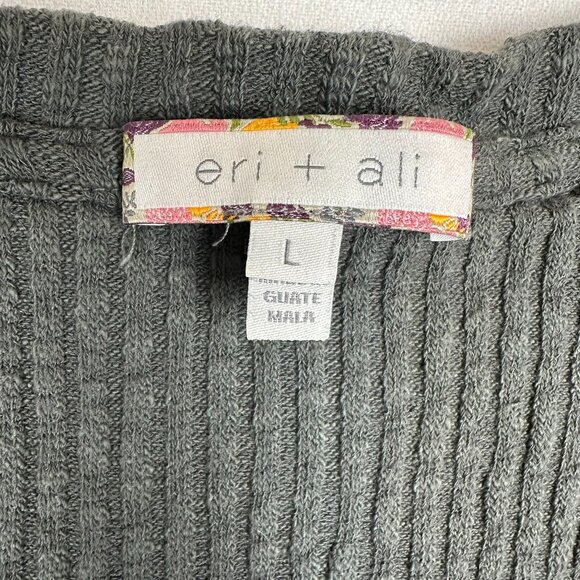 Eri +Ali Fringe Hem & Crossback LS Knit Boho Shirt - Picture 3 of 7